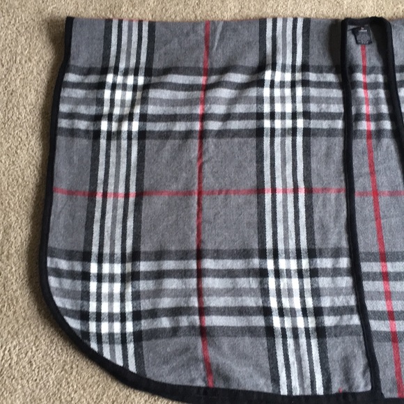 Cozy cape/wrap 🧡💛🧡💛 - Picture 3 of 5